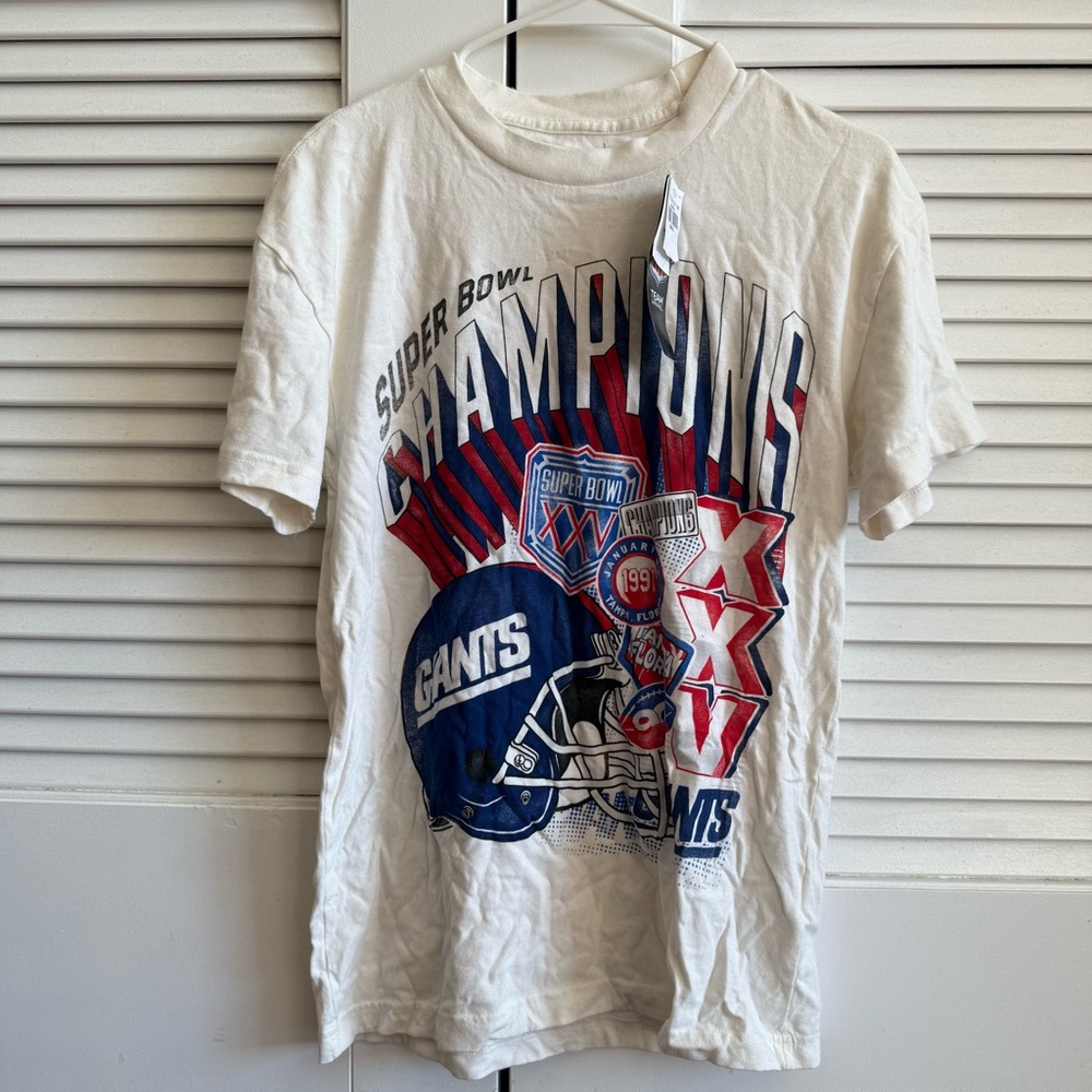 Abercrombie & Fitch x NFL Giants Graphic Tee